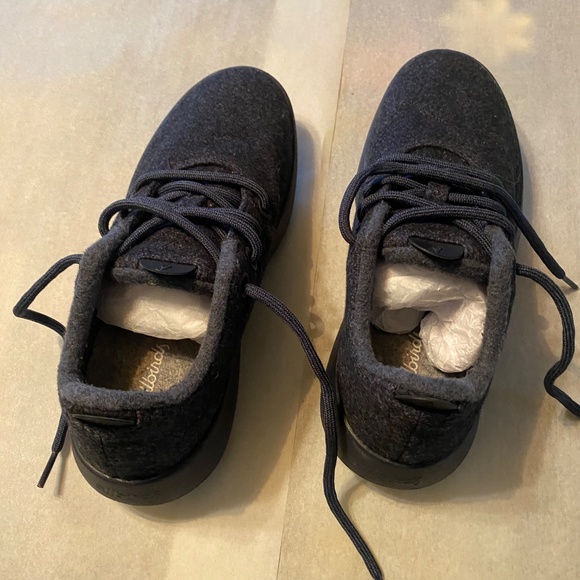 Allbirds Women's Wool Runner Mizzles Savanna Night (Navy Sole) - Picture 6 of 8